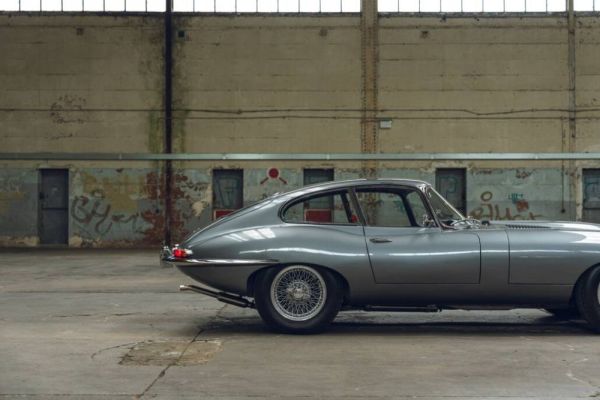 Jaguar E-Type 4.2 1966 107474