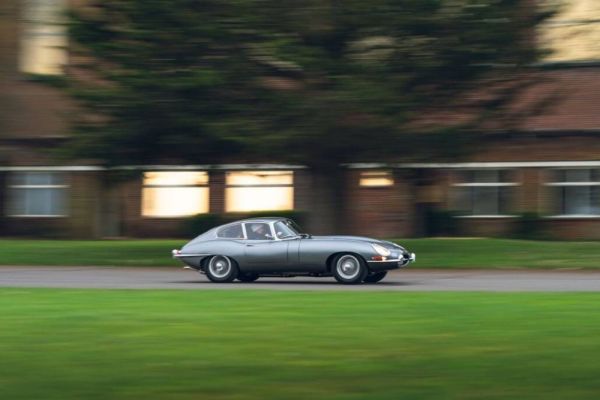 Jaguar E-Type 4.2 1966 107476