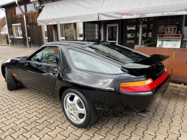 Porsche 928 GTS 1993