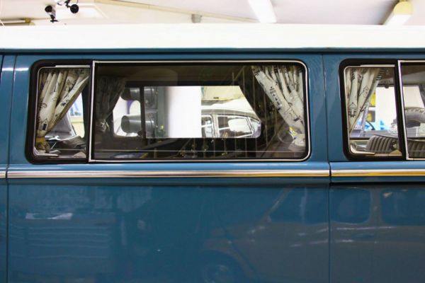 Volkswagen T2a Kombi 1970 63519