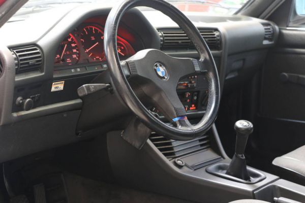 BMW 325e 1987 73327