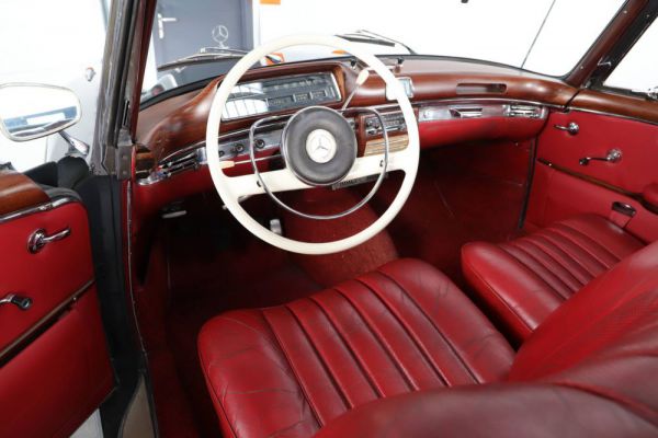 Mercedes-Benz 220 SE 1960 35811