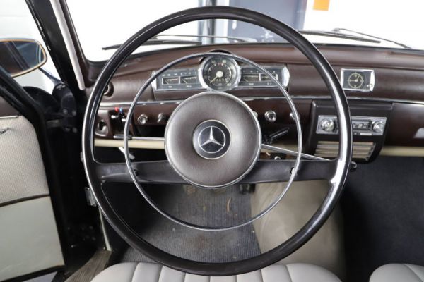 Mercedes-Benz 180 Db 1961 69557