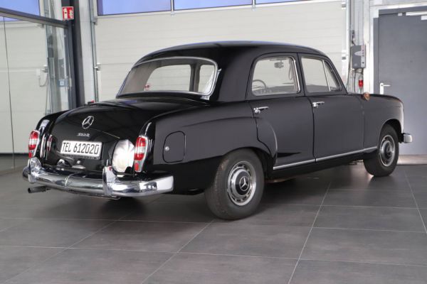 Mercedes-Benz 180 Db 1961 69558