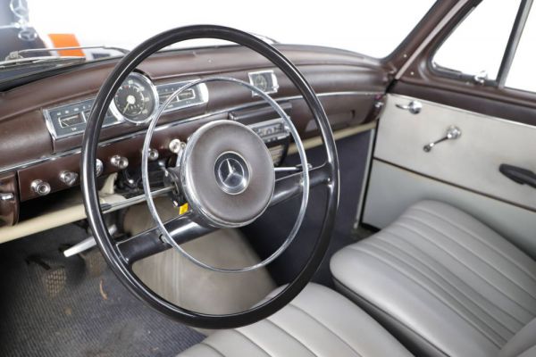 Mercedes-Benz 180 Db 1961 69564