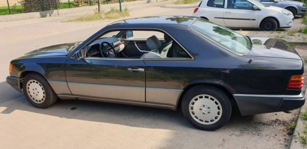 Mercedes-Benz 300 CE 1989 105541