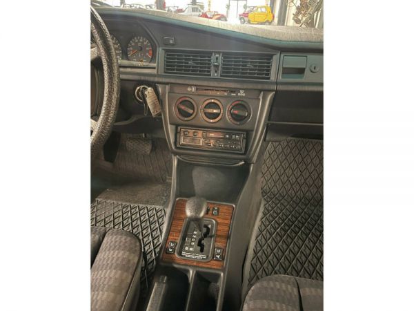 Mercedes-Benz 190 E 2.6 1990 34633