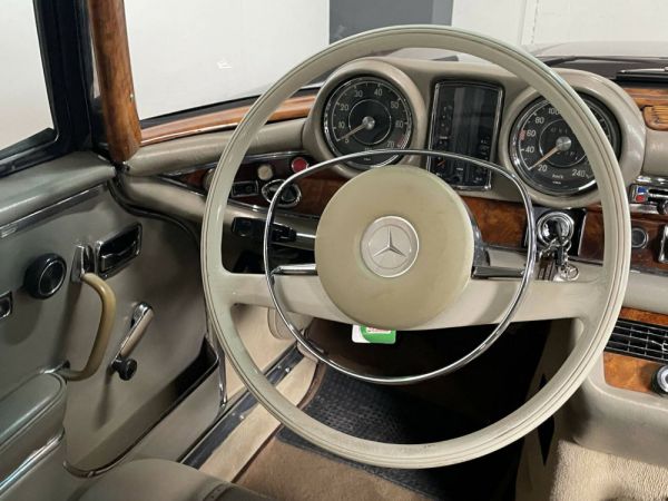 Mercedes-Benz 280 SE 3,5 1970 34641