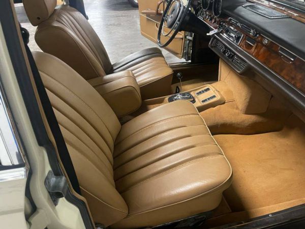 Mercedes-Benz 300 SEL 6.3 1971 34695