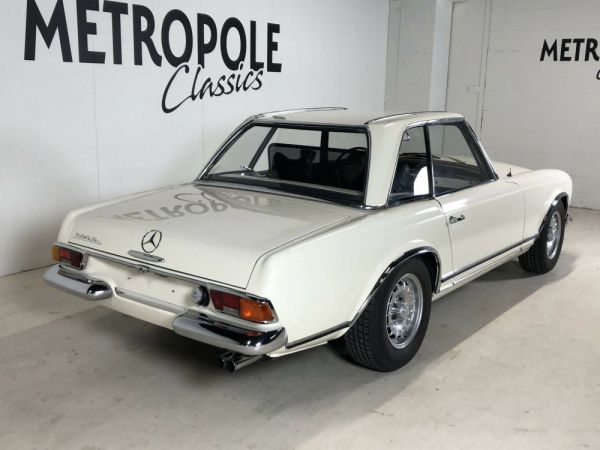 Mercedes-Benz 280 SL 1969 34712