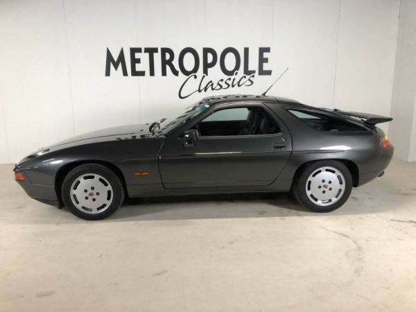 Porsche 928 S4 1988