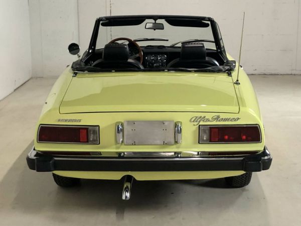 Alfa Romeo Spider Veloce 2000 1973 102949