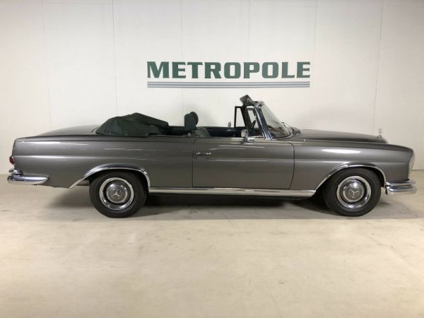 Mercedes-Benz 250 SE 1967 102982