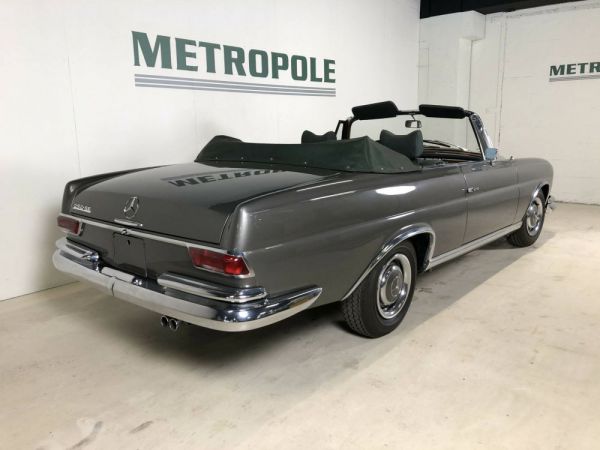 Mercedes-Benz 250 SE 1967 102988