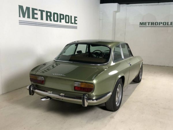 Alfa Romeo Giulia GT 1300 Junior 1971 103028