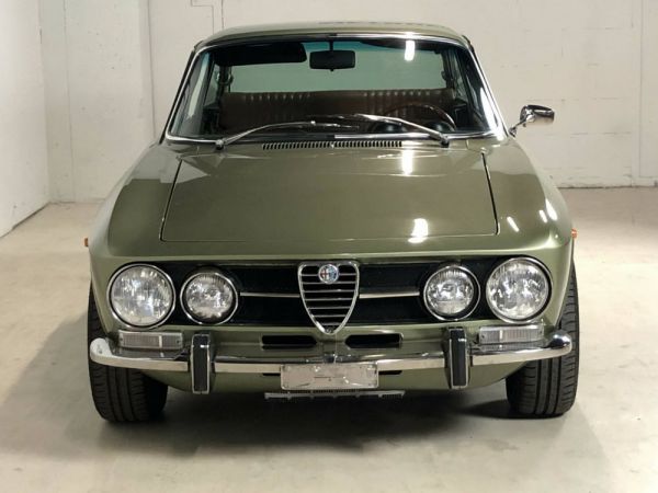 Alfa Romeo Giulia GT 1300 Junior 1971 103029