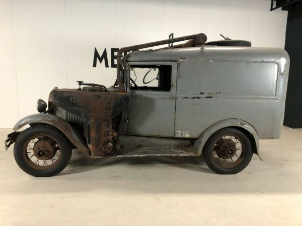 Ford Model A 1932 104701