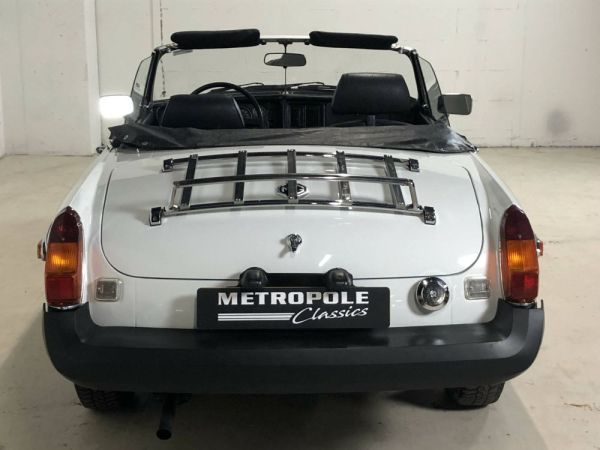 MG MGB 1977 108592