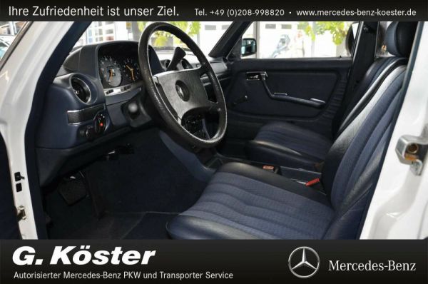 Mercedes-Benz 200 1980 97363