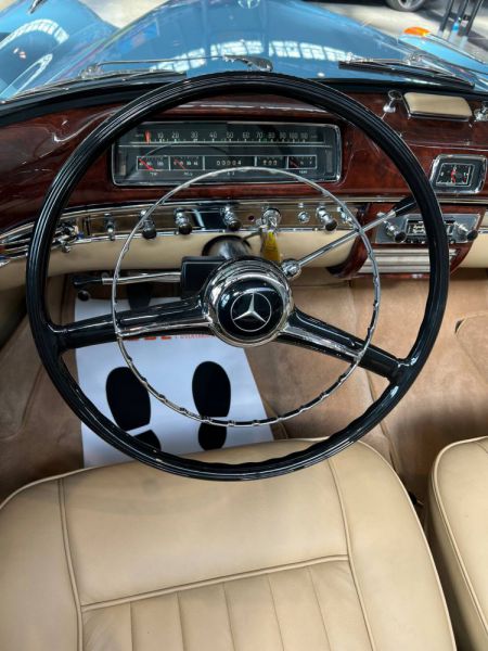 Mercedes-Benz 220 S Cabriolet 1957 105271