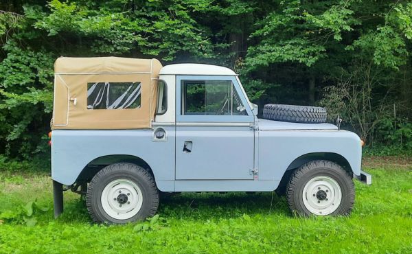 Land Rover 88 1961