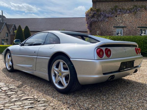 Ferrari F 355 Berlinetta 1995 68175