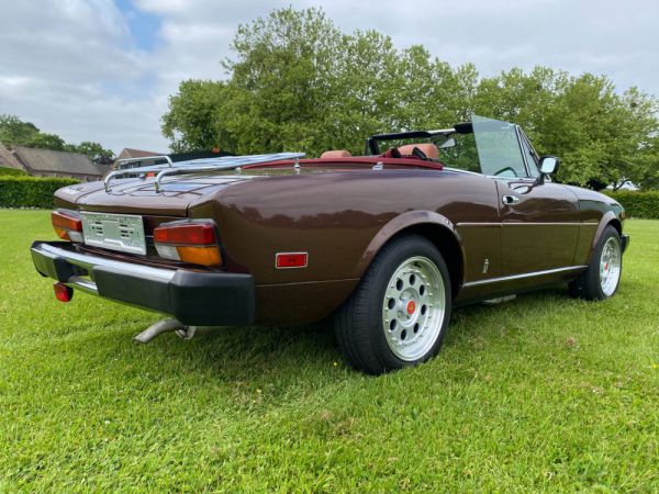 Fiat 124 Spider CS2 1979 68270