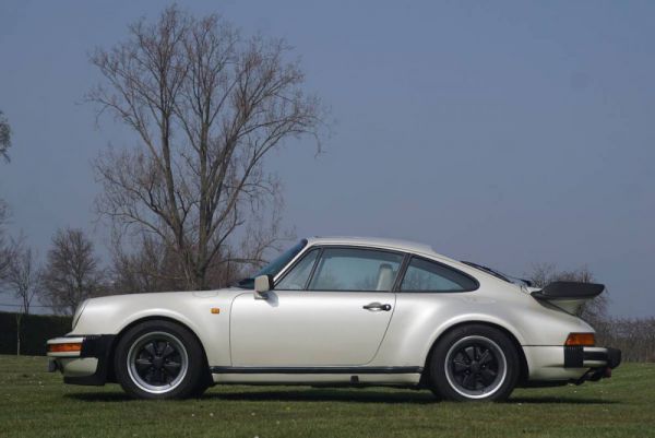 Porsche 911 Turbo 3.3 1983