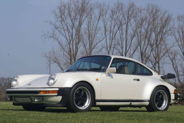 Porsche 911 Turbo 3.3 1983 103231