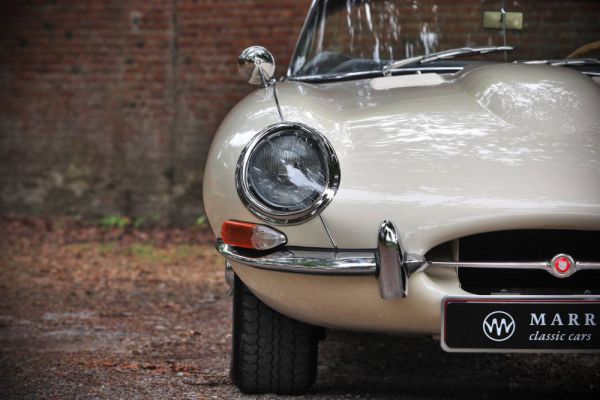 Jaguar E-Type 4.2 1965 34033