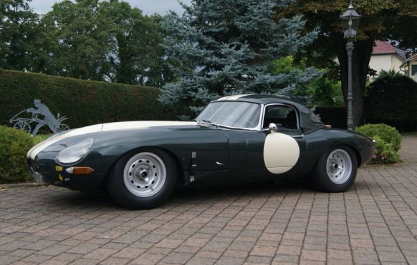 Jaguar E-Type "Lightweight" 1963 102215