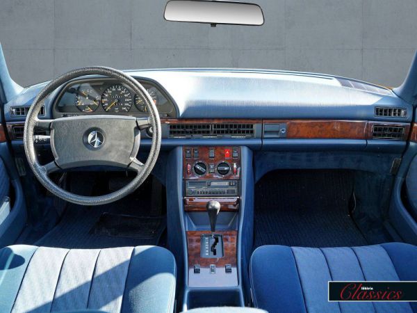 Mercedes-Benz 280 SEL 1984 40643