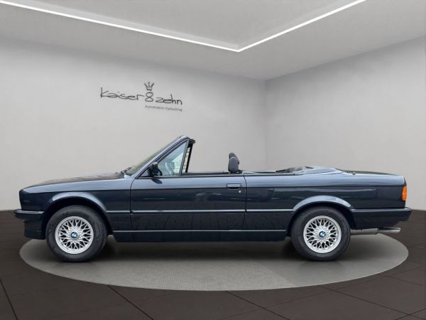 BMW 320i 1989