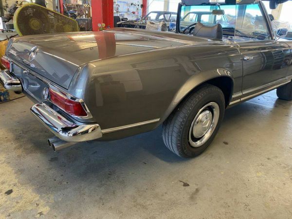 Mercedes-Benz 230 SL 1965 29422