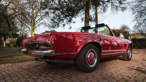 Mercedes-Benz 230 SL 1966 29488