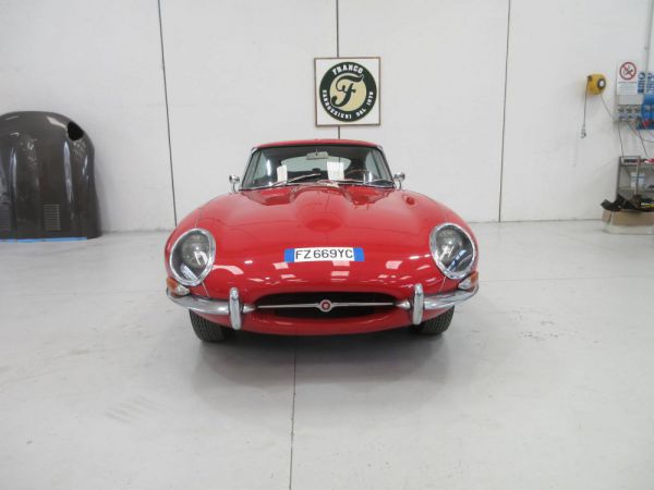 Jaguar E-Type 4.2 1966 29306