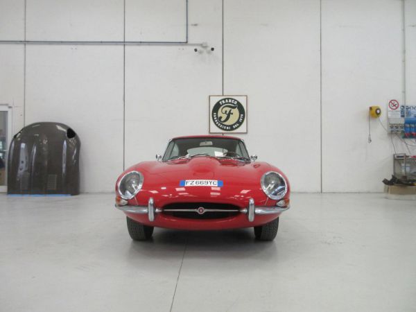 Jaguar E-Type 4.2 1966 29308