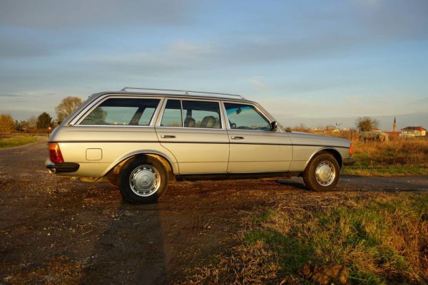 Mercedes-Benz 240 TD 1981 29345