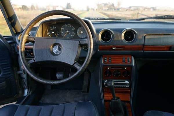 Mercedes-Benz 240 TD 1981 29354