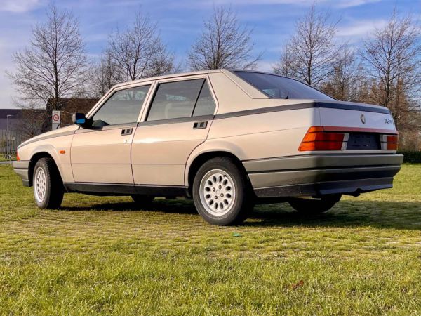 Alfa Romeo 75 1.6 1988 59286