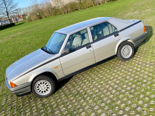 Alfa Romeo 75 1.6 1988 59288