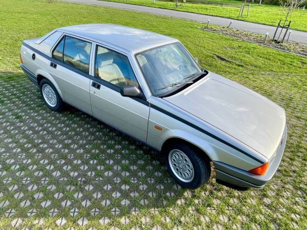 Alfa Romeo 75 1.6 1988 59289