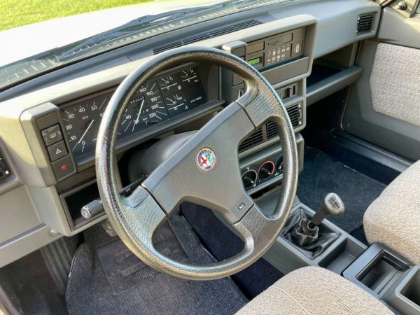 Alfa Romeo 75 1.6 1988 59293