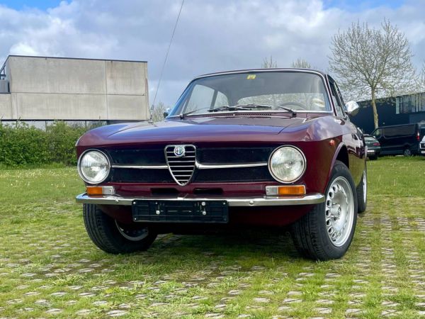 Alfa Romeo Giulia 1600 GT Junior 1974 59578