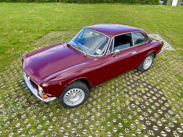 Alfa Romeo Giulia 1600 GT Junior 1974 59590