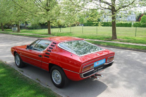 Alfa Romeo Montreal 1975