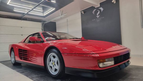 Ferrari Testarossa 1990