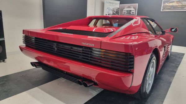 Ferrari Testarossa 1990 29127