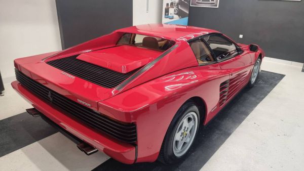 Ferrari Testarossa 1990 29128