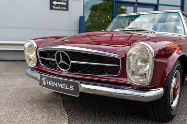 Mercedes-Benz 230 SL 1965 25563